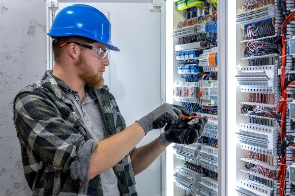 Levent Elektrikçi | Beşiktaş Levent Acil Elektrikçi